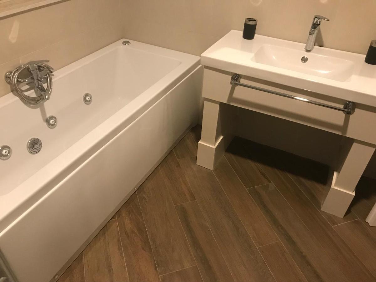 Scm House Otel Mascali Dış mekan fotoğraf