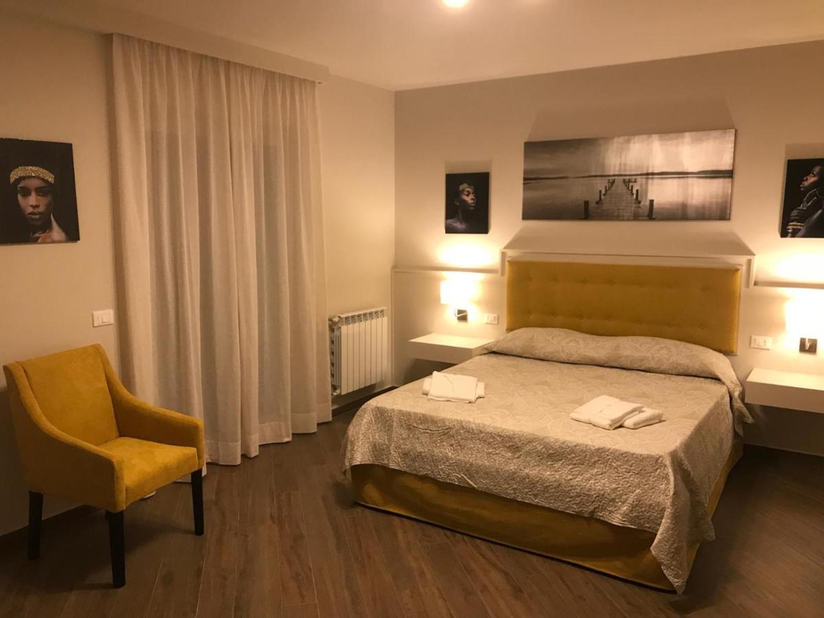Scm House Otel Mascali Dış mekan fotoğraf